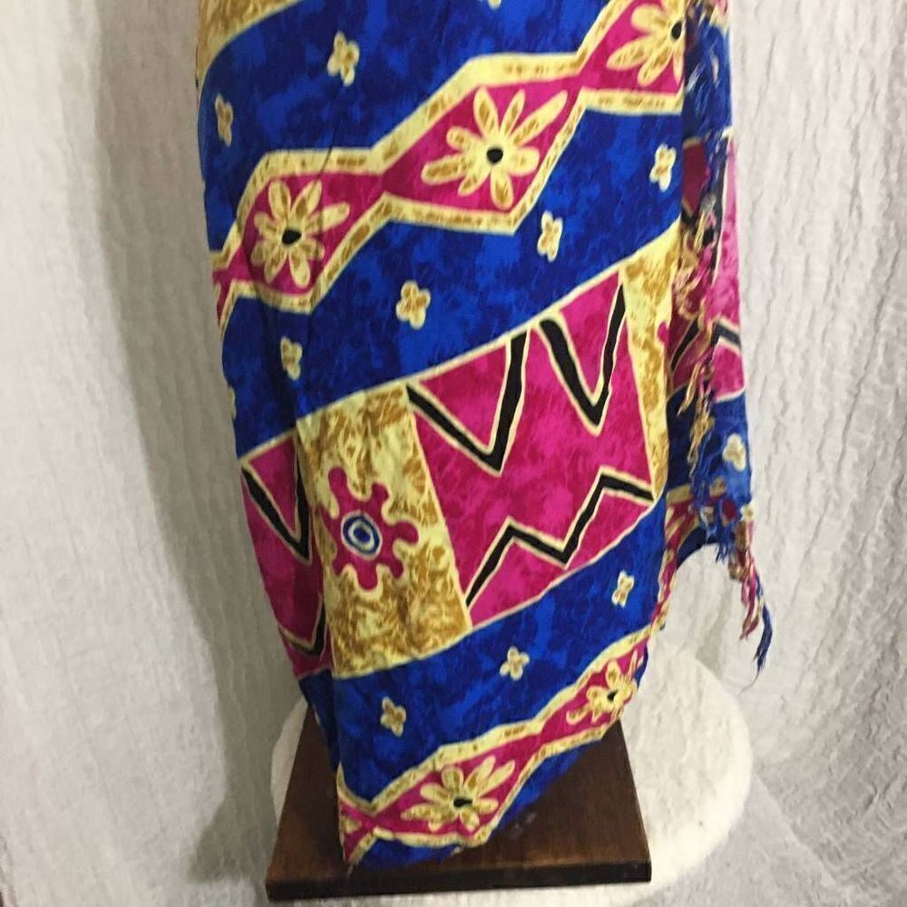 Colorful Multiple-print Swim Cover-Up Sarong - Picture 8 of 8